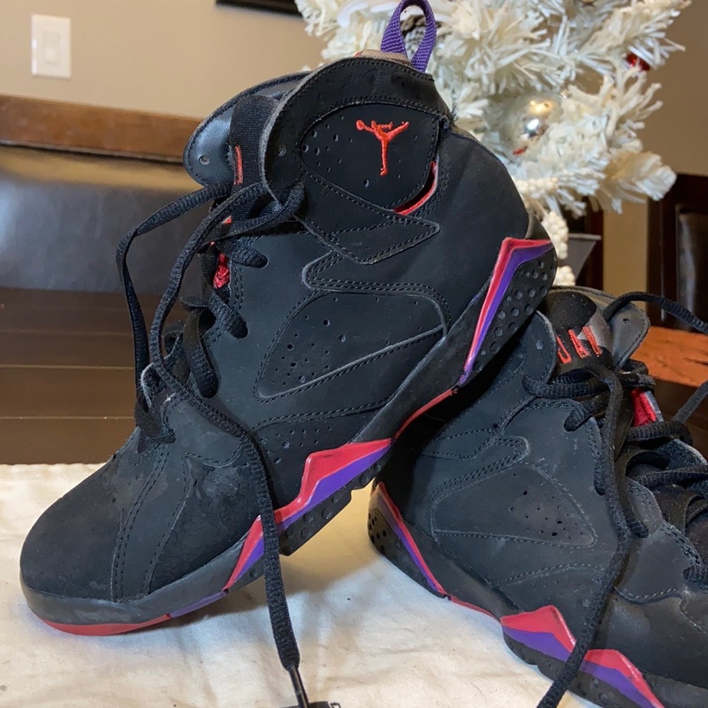 Air Jordan 7 Retro PS 'Raptor'. Preowned Condition. Size 3Y.